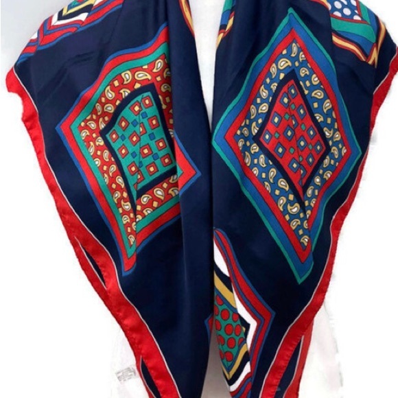 Scarf Italian, Multicolor Print NWOT - Picture 3 of 6